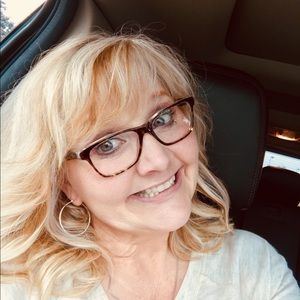 Meet your Posher, Wendy